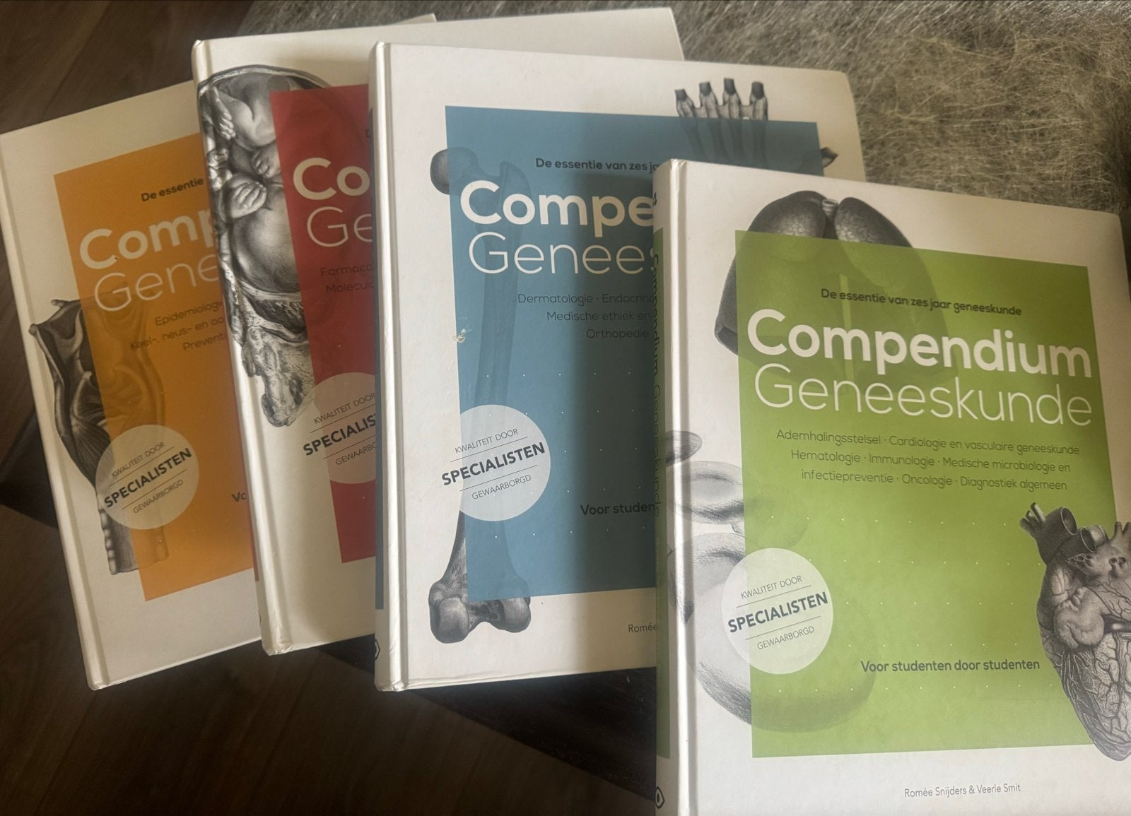 Compendium Geneeskunde 4 delen, Boeken, Verzenden, Beta, Zo goed als nieuw, WO