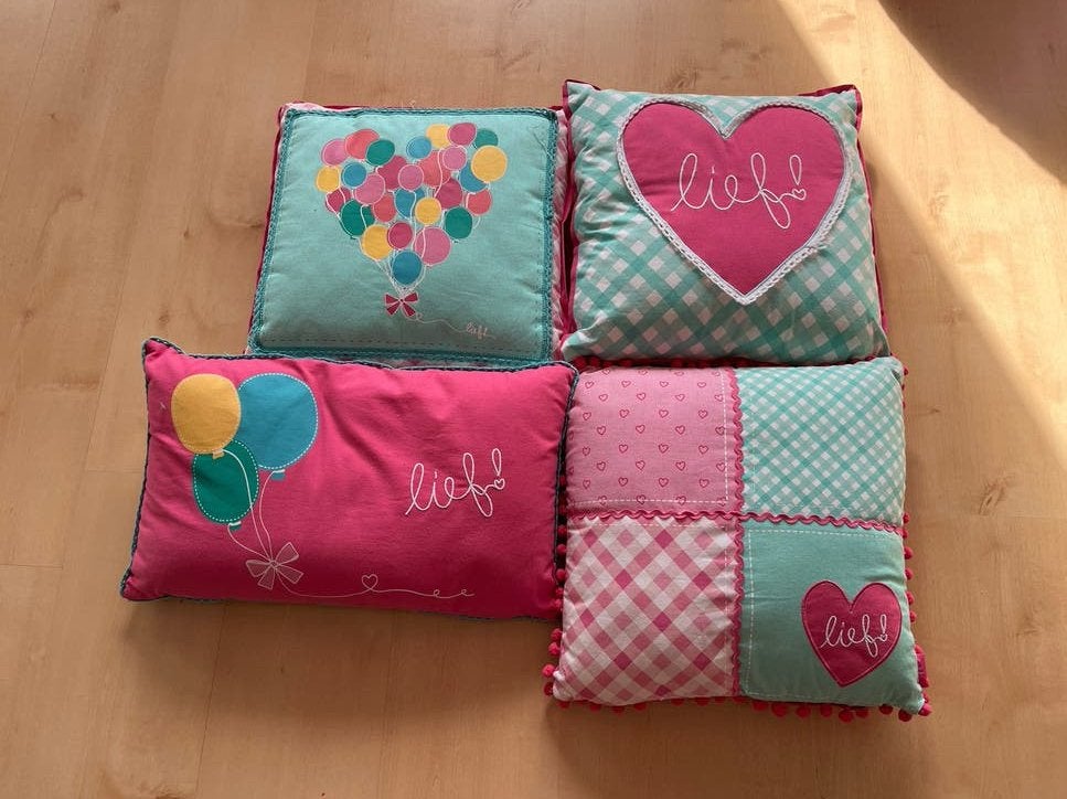 LIEF ! Leuke kussens voor de kinderkamer, Meerkleurig, Met print, Vierkant, Ophalen of Verzenden