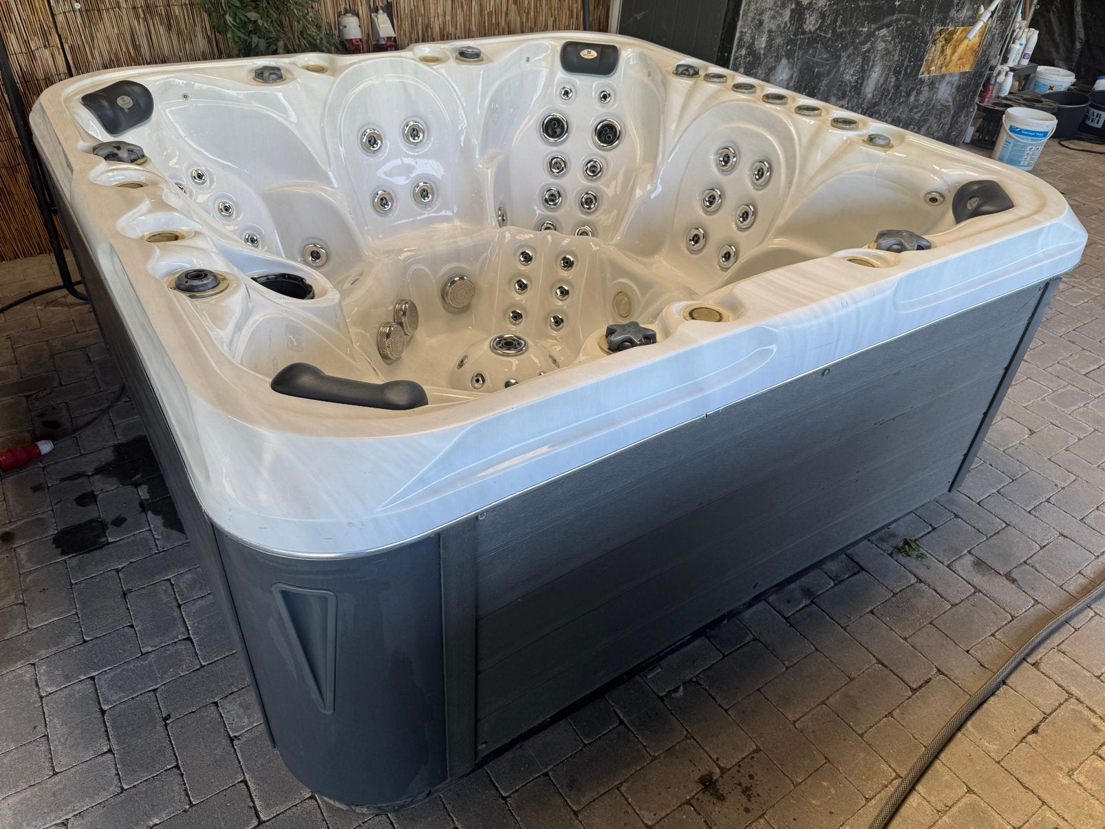 Jacuzzi gebruikt Passion Spa Excite 7-pers Balboa incl cover