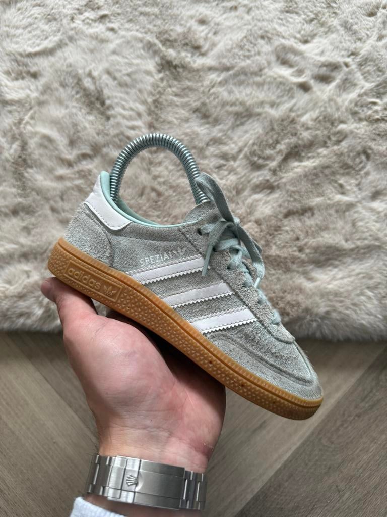 Adidas spezial mint 30 1/2, Ophalen of Verzenden, Zo goed als nieuw, Jongen of Meisje