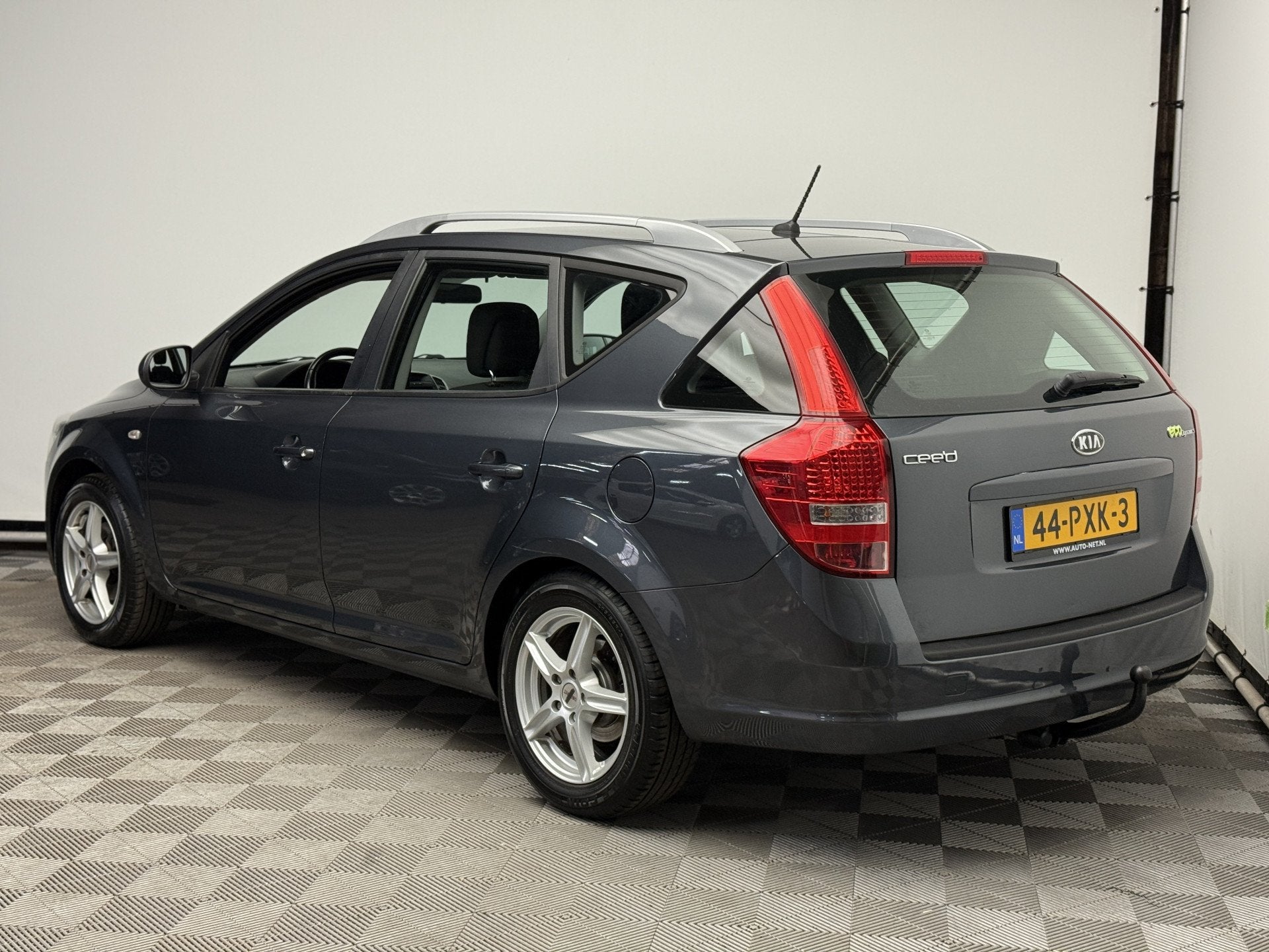 Kia cee'd 1.4 CVVT X-ecutive Navi ECC Trekhaak NL Auto, Auto's, Voorwielaandrijving, Euro 5, Stof, Gebruikt
