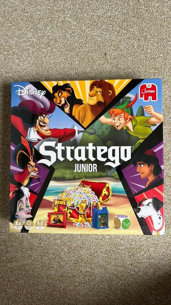 Disney Stratego Junior - NIEUW in folie!, Hobby en Vrije tijd, Gezelschapsspellen | Kaartspellen, Ophalen, Zo goed als nieuw