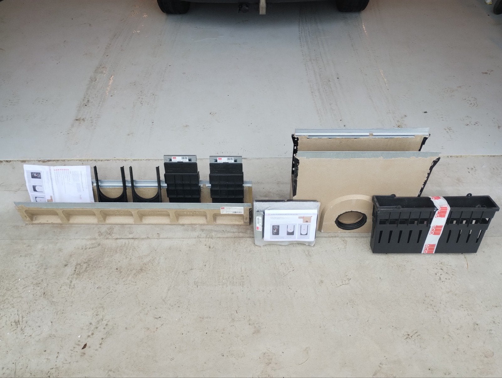 ACO Multiline Sealin V100 lijngoot en zandvangput, Doe-het-zelf en Verbouw, Ophalen, Nieuw, Minder dan 2 meter, 80 mm of meer