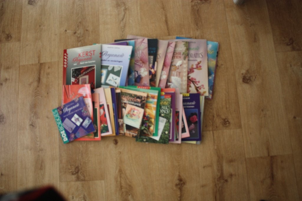 Te koop; plm 30 Pergamano hobby boekjes, Ophalen, Gebruikt, Overige thema's, Meerkleurig