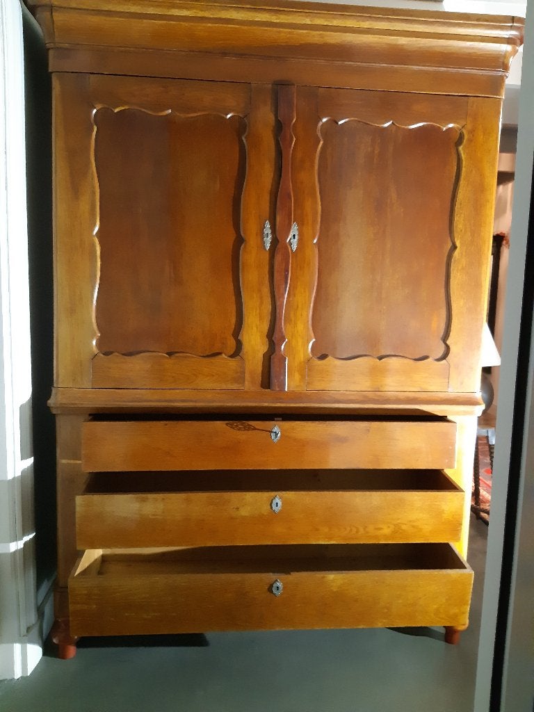 Mooi drents kabinet. Afm 235 x 165 x 46 cm geen houtworm., Ophalen of Verzenden
