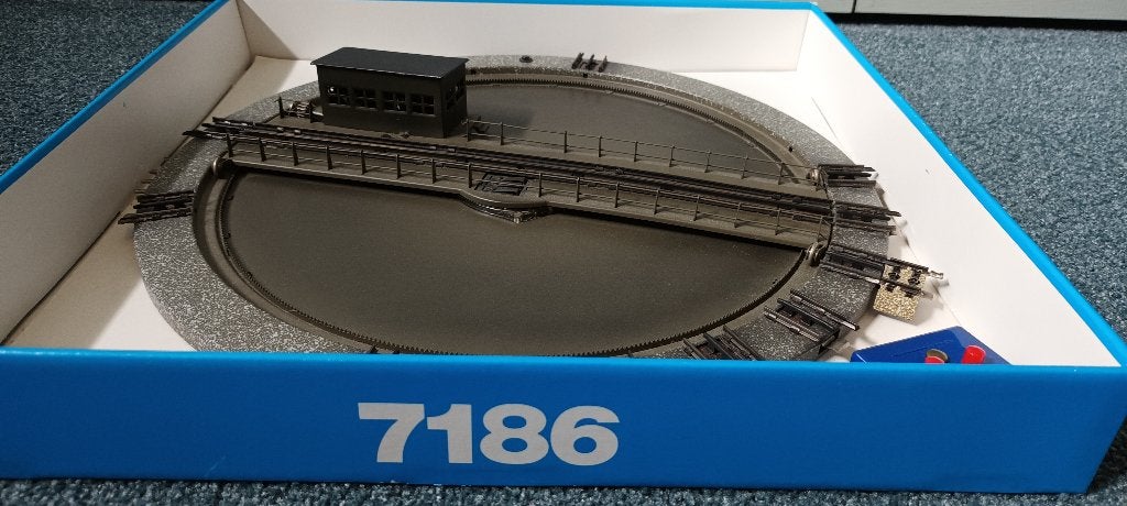 Märklin H0 7186 Drehscheibe (draaischijf),compleet, OVP, M, Wisselstroom, Brug, Tunnel of Gebouw, Ophalen of Verzenden, Zo goed als nieuw