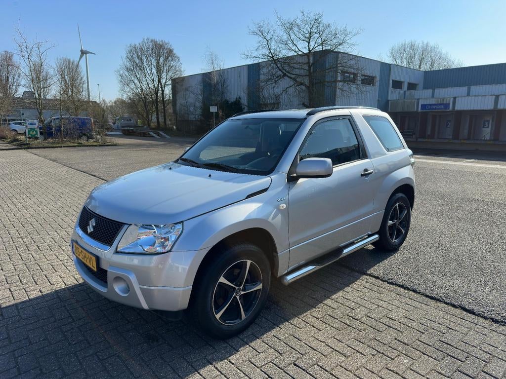 Suzuki Grand Vitara 1.6 3D 2006 Grijs, Auto's, Suzuki, Particulier, Grand Vitara, Benzine, E, SUV of Terreinwagen, Handgeschakeld