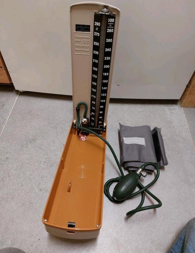 Vintage retro Erkameter Erka bloeddrukmeter, Ophalen of Verzenden, Gebruikt