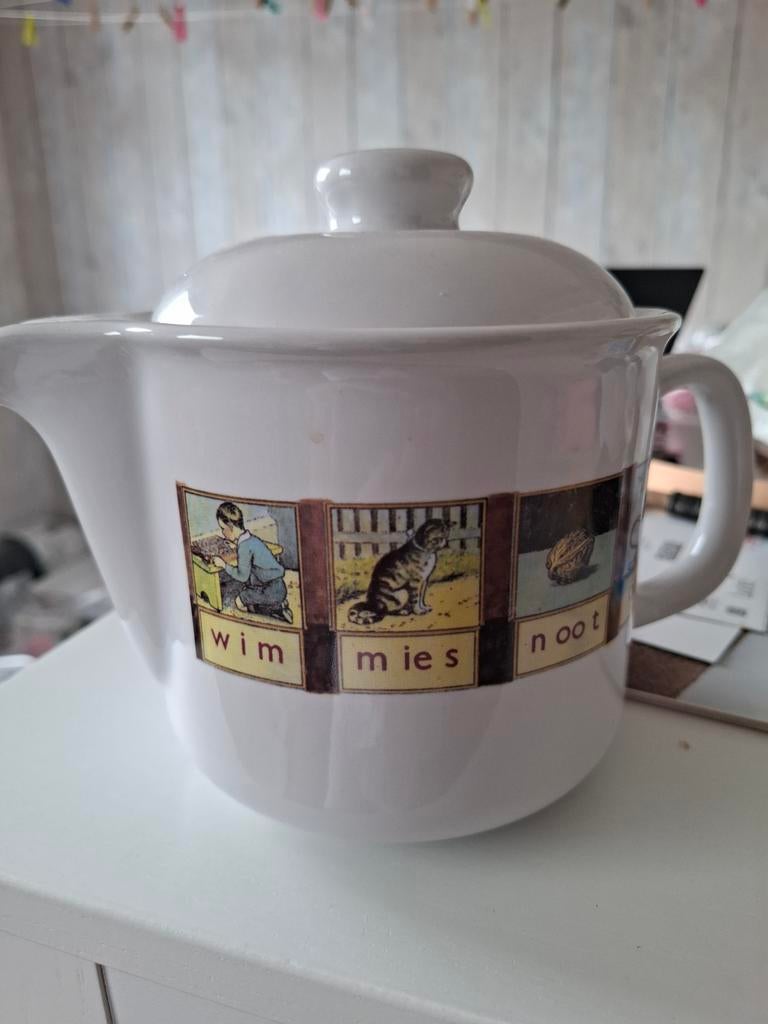 Theepot leesplankje, Huis en Inrichting, Ophalen of Verzenden, Zo goed als nieuw, Overige materialen, Pot, Bus of Blik