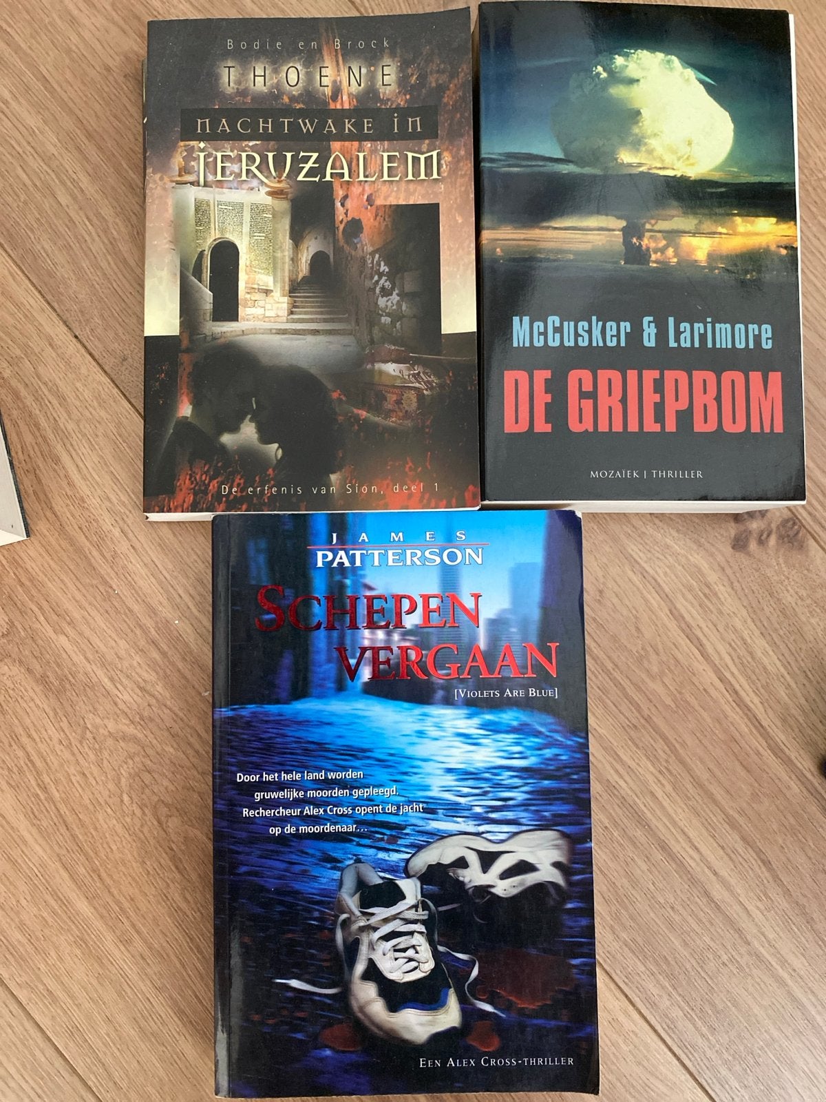 3 Spanning Thrillers: Thone, McCusker & Patterson, Boeken, Ophalen of Verzenden, Gelezen, Nederland