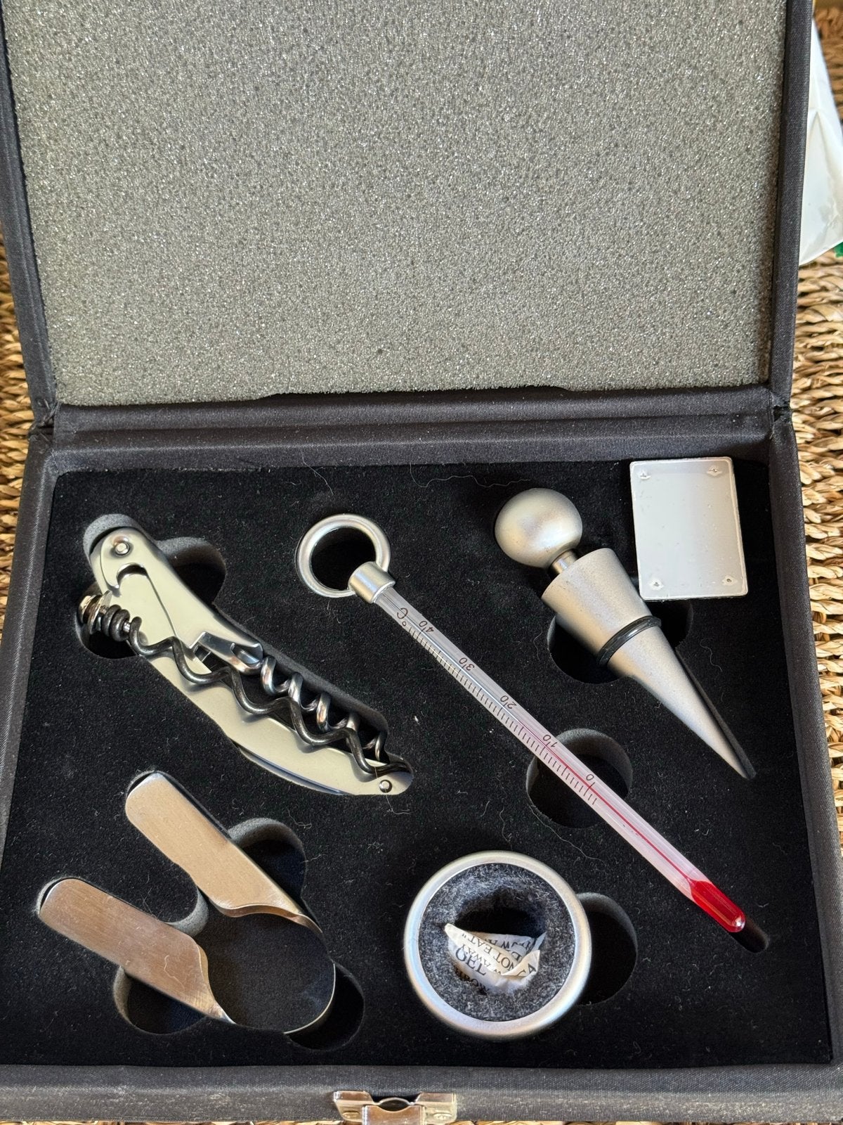 Wijnaccessoires set in luxe doos, Ophalen, Overige typen, Metaal, Nieuw