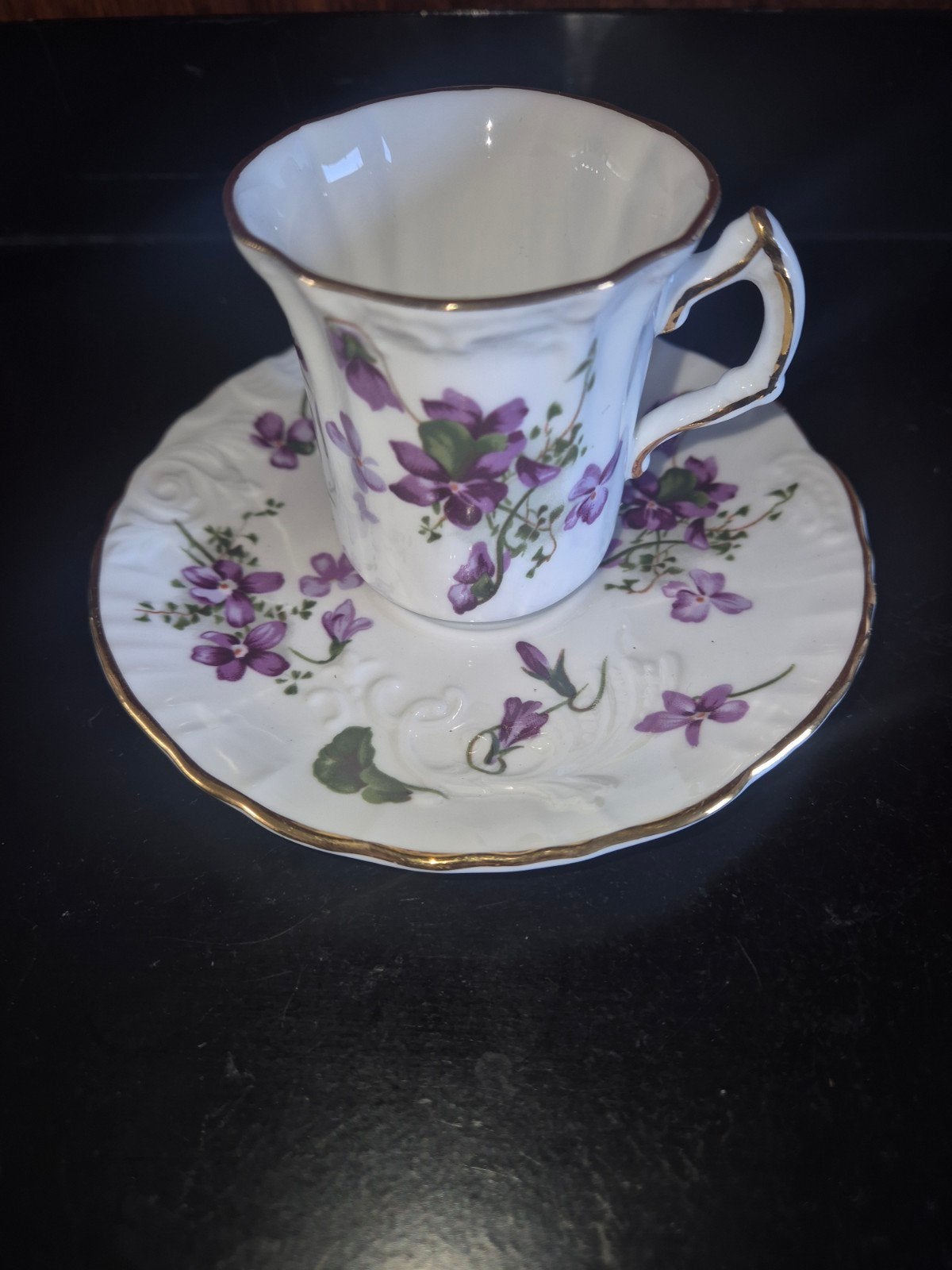 victorian Violets porselein, Ophalen of Verzenden, Zo goed als nieuw, Porselein, Kop en/of schotel
