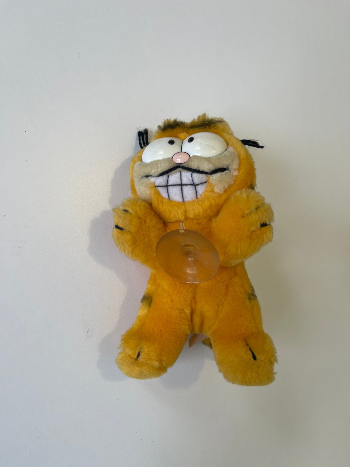 Garfield met zuignap. Dakin. Nog nieuw. 18 cm., Ophalen of Verzenden, Zo goed als nieuw, Overige typen
