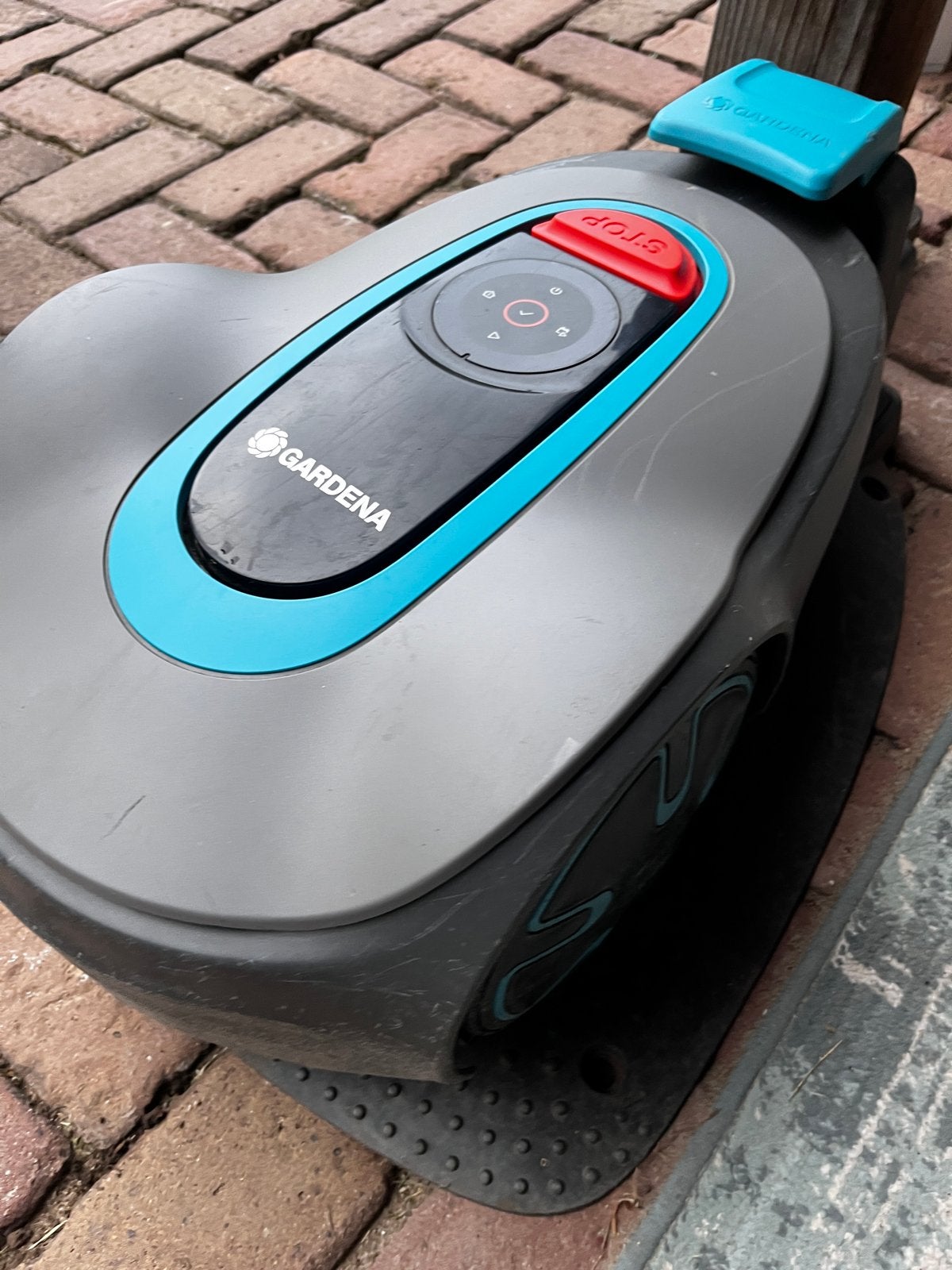 Gardena Robotmaaier met Bluetooth en accessoires, Ophalen of Verzenden, Gebruikt, Bestuurbaar via app