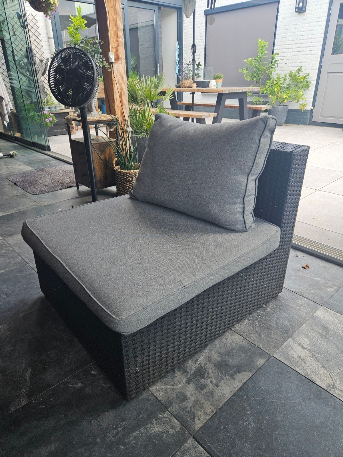 lounge stoel met kussens, Ophalen, Gebruikt, Kunststof