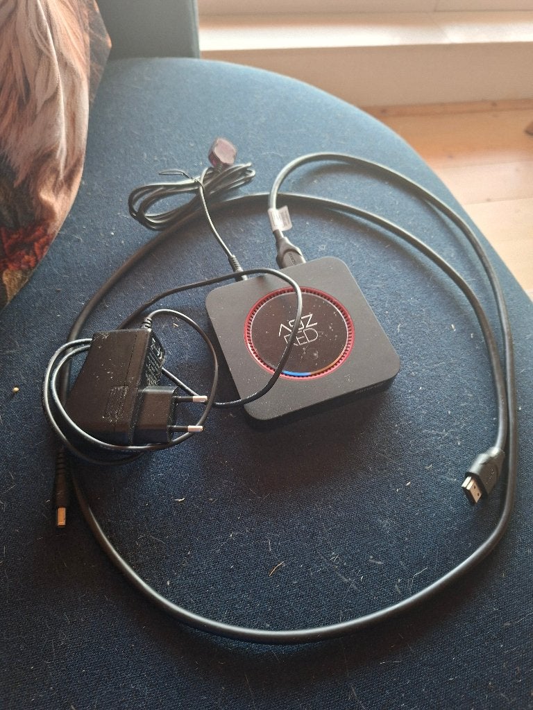 Amiko A9Z Red mediaspeler, Ophalen of Verzenden, Zo goed als nieuw, HDMI, Minder dan 500 GB