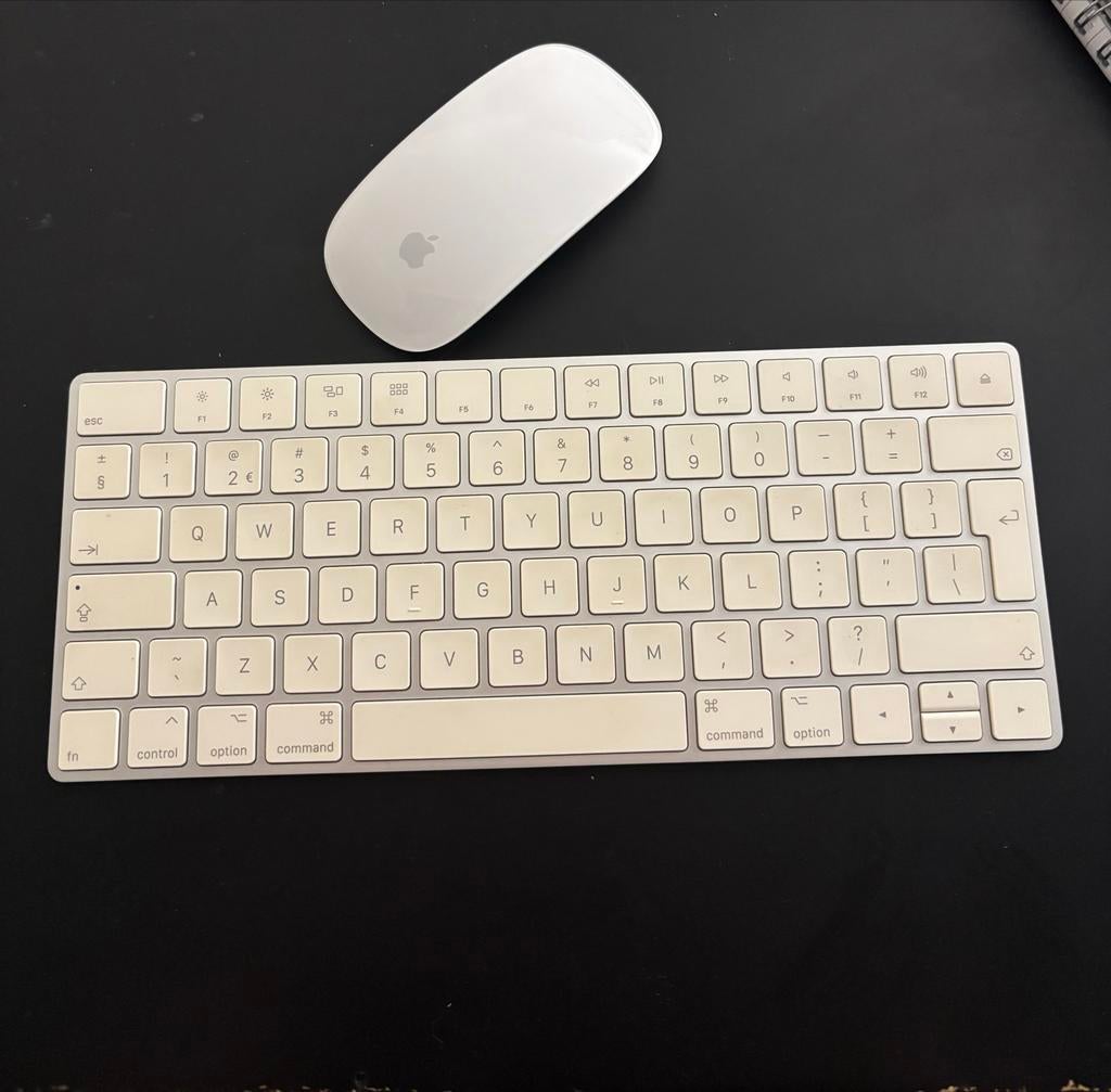 Apple toetsenbord en muis, Ophalen, Zo goed als nieuw