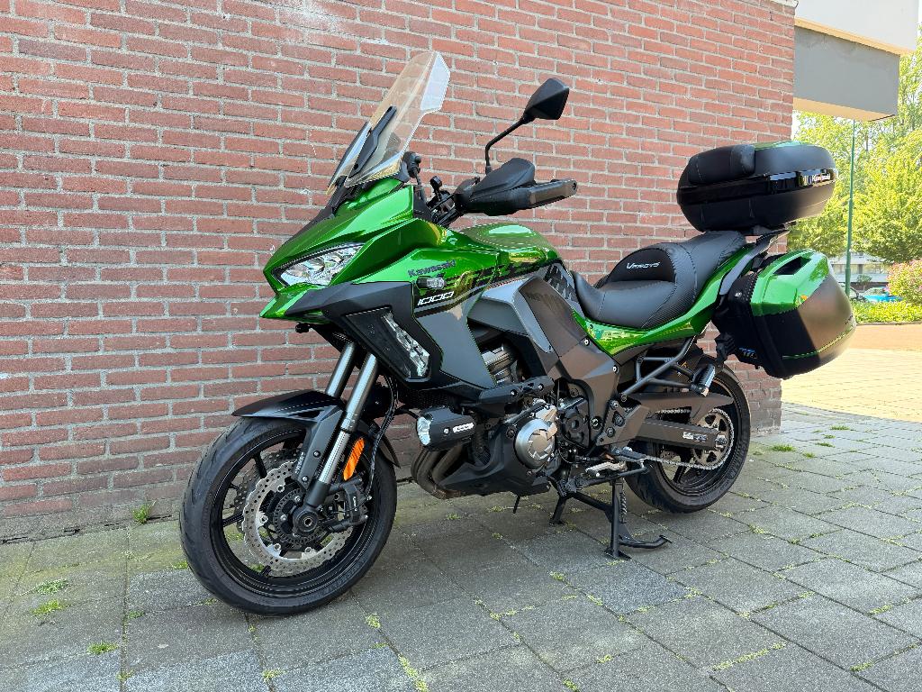 Kawasaki Versys 1000 SE Grand Tourer, Motoren, Motoren | Kawasaki, Occasion, Handvatverwarming, 4 cilinders, Motorrijbewijs A