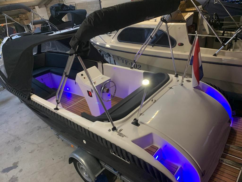 Tender 530 de luxe bj 2022 Suzuki 4takt, Watersport en Boten, Sloepen, 10 tot 30 pk, Ophalen of Verzenden, Zo goed als nieuw, 3 tot 6 meter