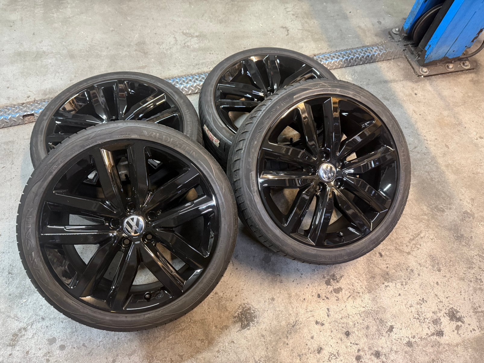 ✅ 18 inch Volkswagen OEM velgen Golf 5 6 7 8 5x112 GTD GTI R, Auto-onderdelen, Banden en Velgen, 18 inch, Gebruikt, Banden en Velgen