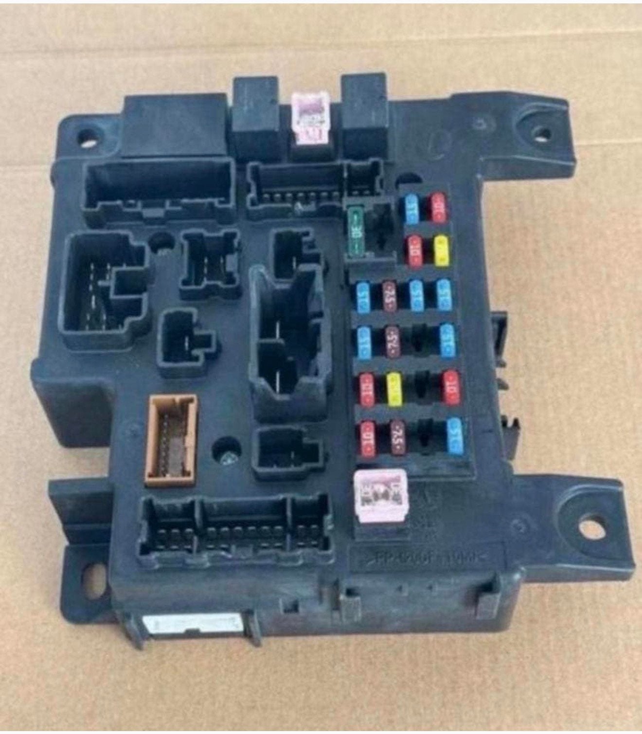 Peugeot 4007 zekeringkast body control module bcm 8637A318, Gebruikt, Ophalen of Verzenden, H, H