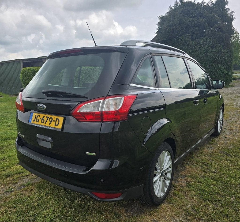 Ford Grand C-Max 1.0 Titanium|1ste eigenaar|Dealer onderhoud, Auto's, Ford, Voorwielaandrijving, 745 kg, Gebruikt, Zwart
