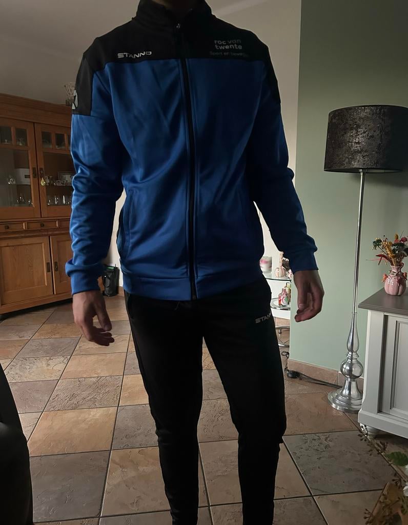 Kledingpakket sport en bewegen ROC Maat L, Kleding | Heren, Sportkleding, Ophalen of Verzenden, Zo goed als nieuw, Blauw, Algemeen