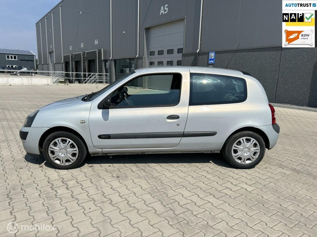 Renault Clio 1.2-16V Authentique Basis/NAP/APK/, Auto's, Renault, Voorwielaandrijving, Gebruikt, 31 €/maand, Origineel Nederlands