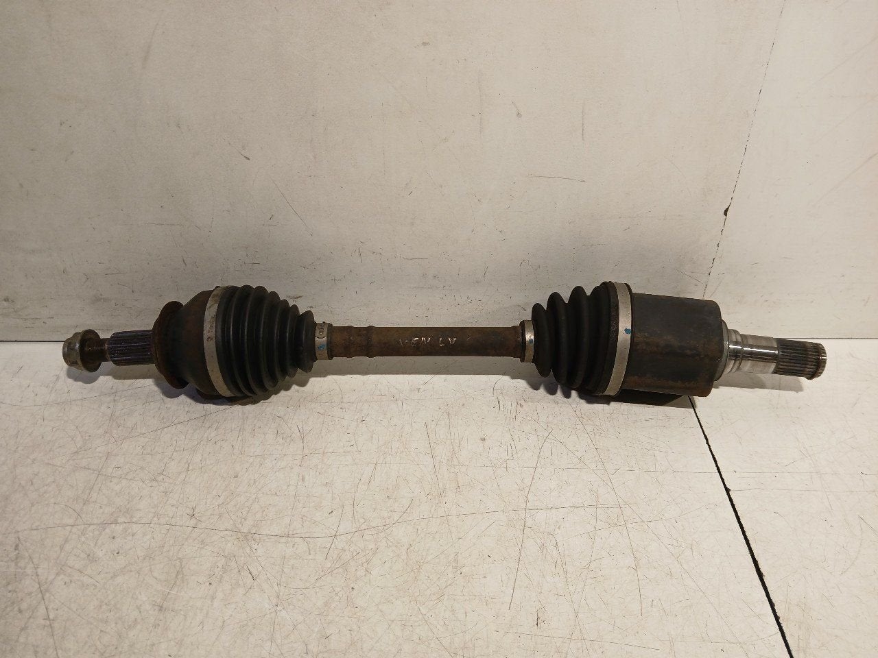 Aandrijfas links voor Mazda 6, Onderdelen@venauto.nl, Van der Ven Autorecycling B.V., Gebruikt, Ettenseweg 76, 4706 PB Roosendaal, The Netherlands
