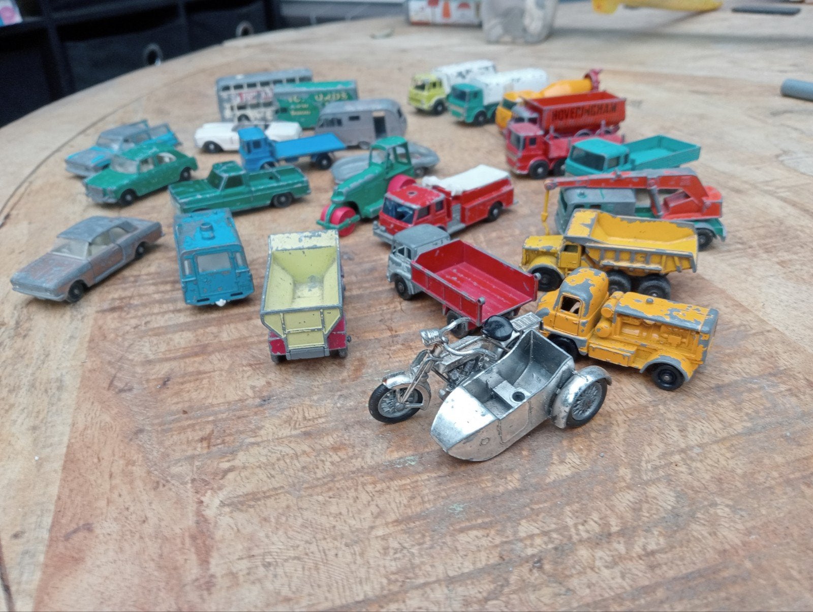 lesney matchbox modellen 25 stuks bespeeld, Ophalen of Verzenden, Gebruikt, Auto