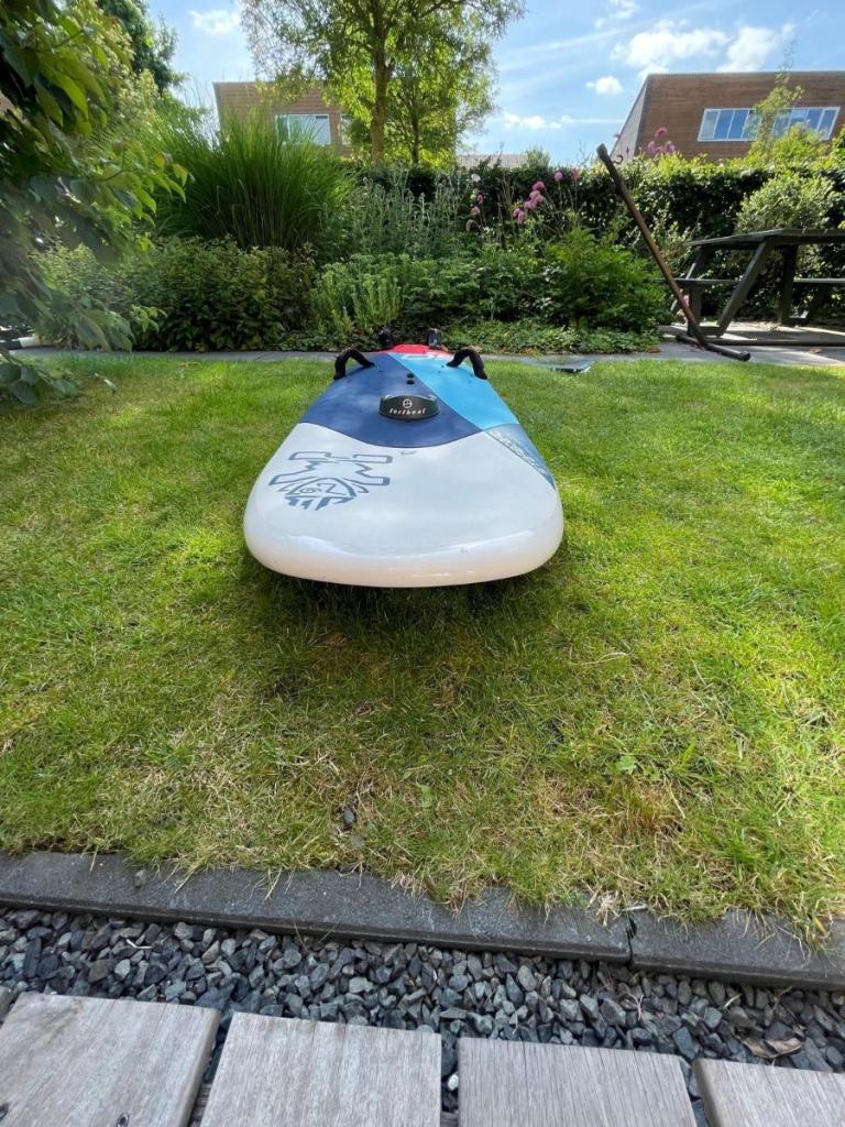 Starboard GO Windsurf 2024 122 liter, Watersport en Boten, Niet ingevuld, Niet ingevuld, Niet ingevuld