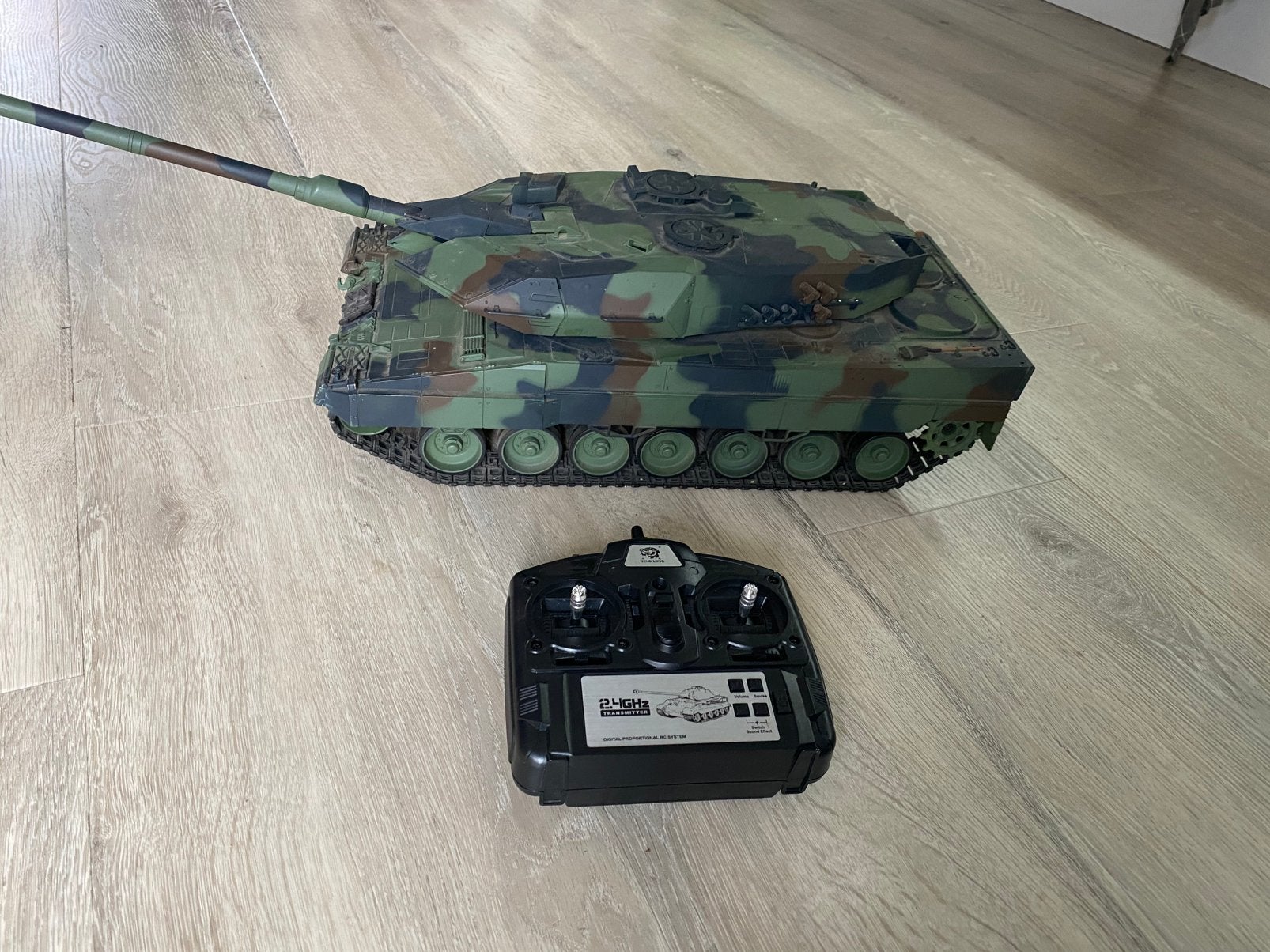 Rc Heng Long Leopard 1:16, Hobby en Vrije tijd, Modelbouw | Radiografisch | Overige, Ophalen, Gebruikt