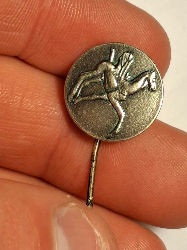 Speldje Koningklijk Begeer Voorschoten, Verzamelen, Ophalen of Verzenden, Gebruikt, Overige onderwerpen, Speldje of Pin