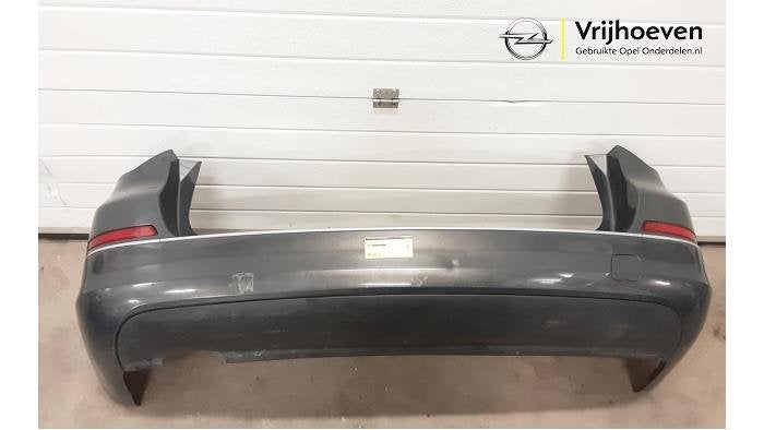 Achterbumper van een Opel Astra (Astra J 10-) (Z190), Auto-onderdelen, Gebruikt, -, -, Opel