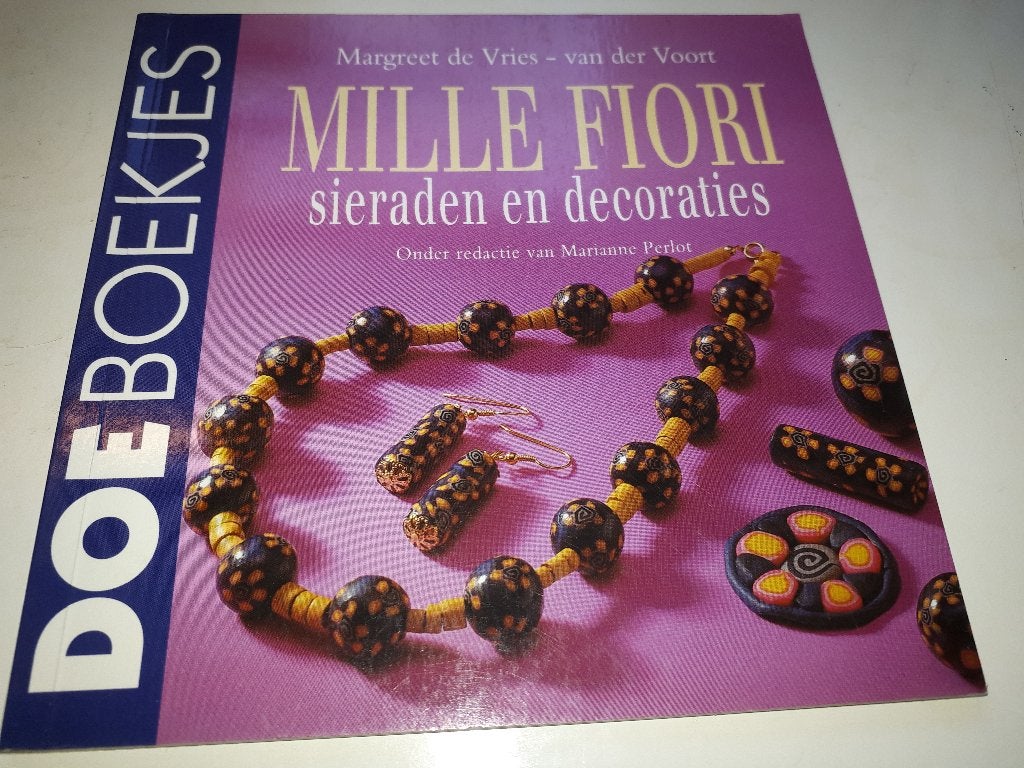 Mille Fiori sieraden en decoraties - Doe boekjes, Ophalen of Verzenden, Gelezen, Overige onderwerpen
