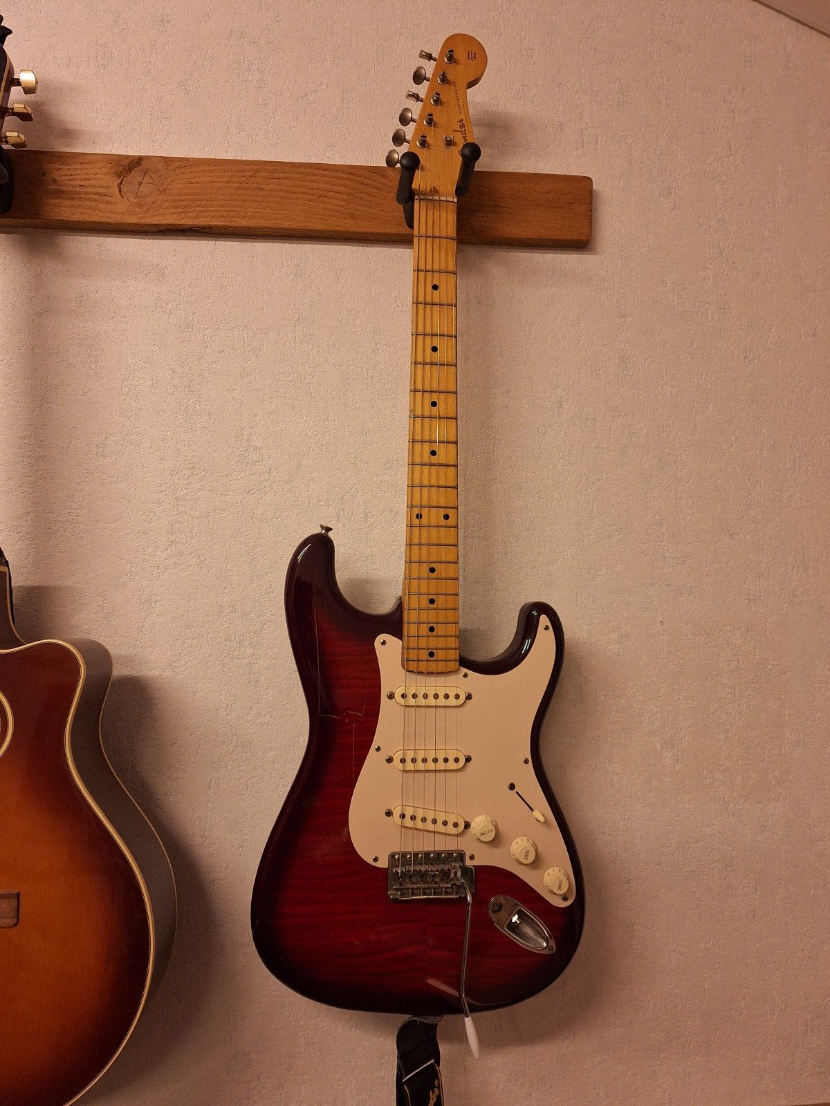 Fender Stratocaster Made in Japan, Ophalen, Gebruikt, Solid body, Fender