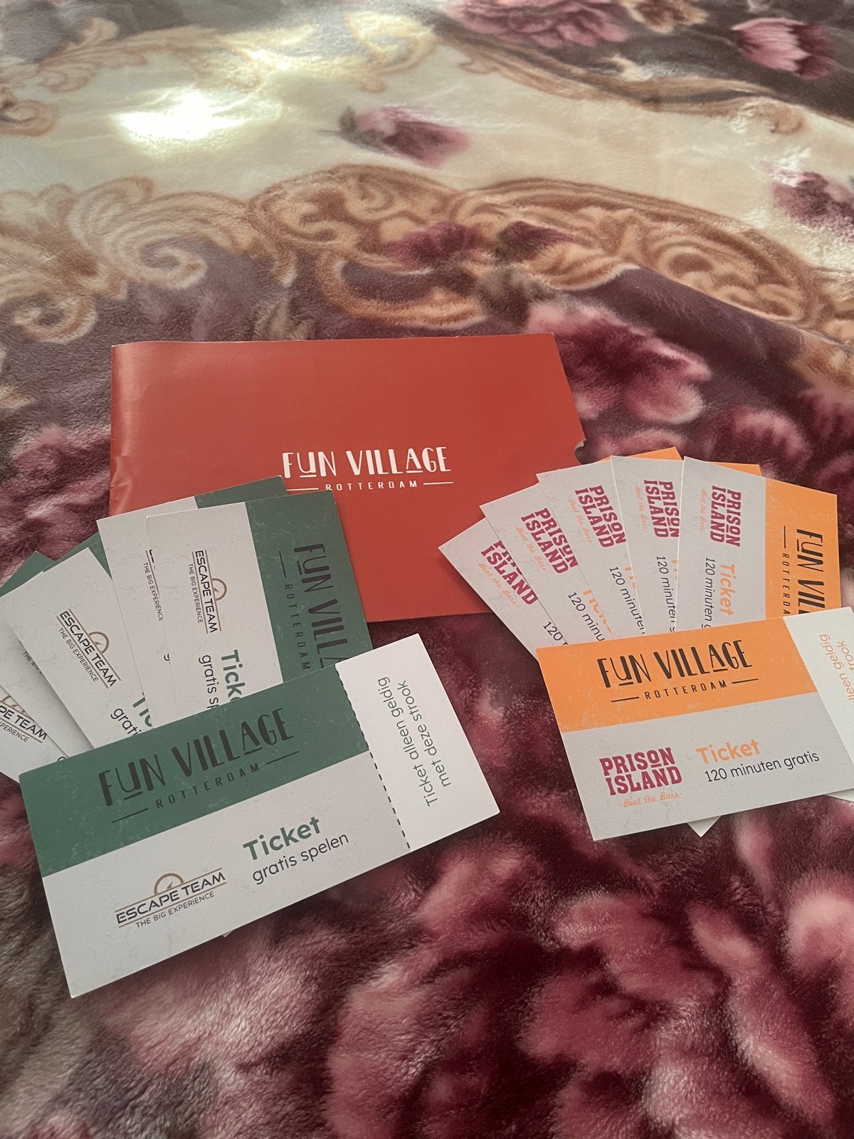 Tickets voor Fun Village Rotterdam, Drie personen of meer