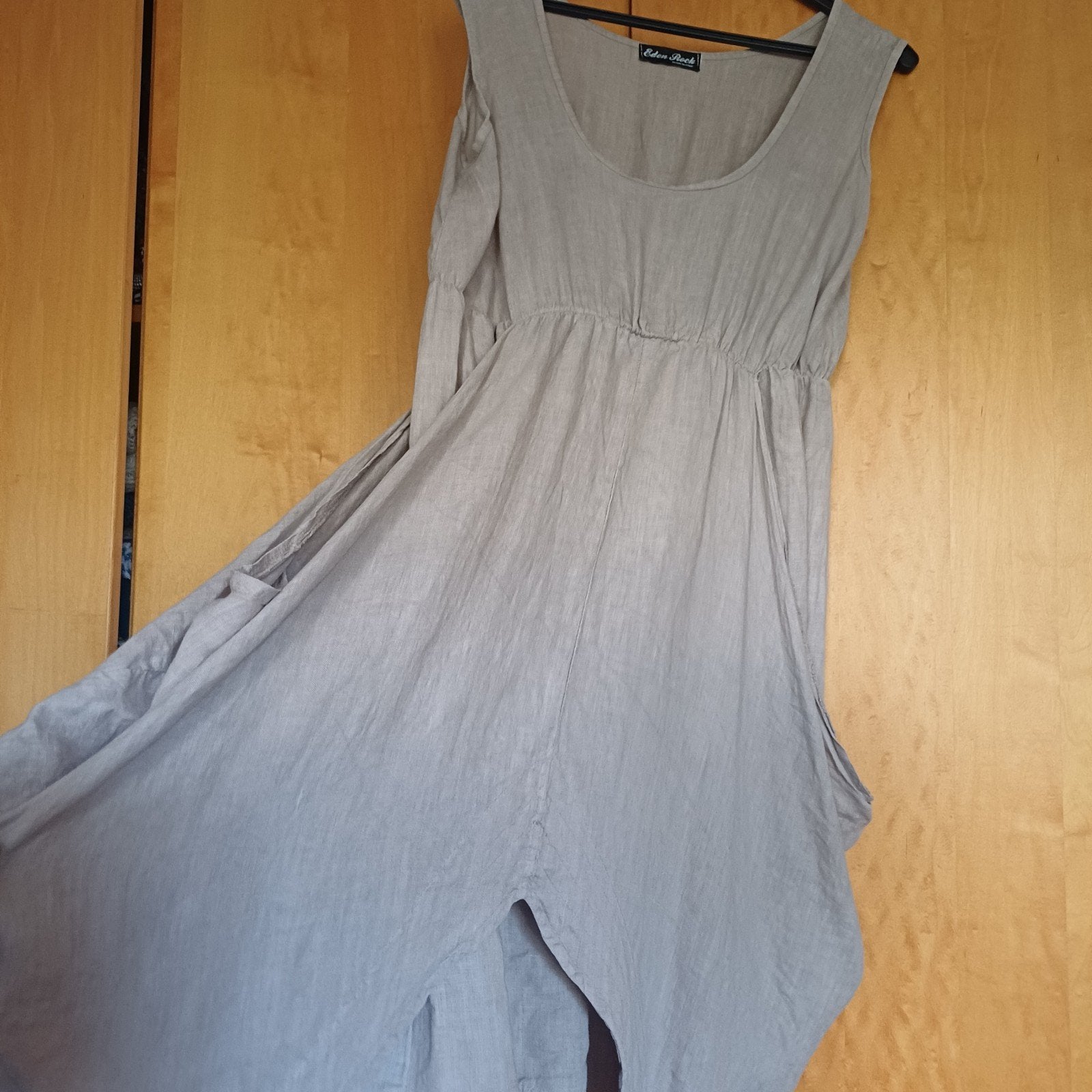 Lange zomerjurk met zakken, maat l linnen apart mooie jurk, Beige, Maat 42/44 (L), Ophalen of Verzenden, Onder de knie