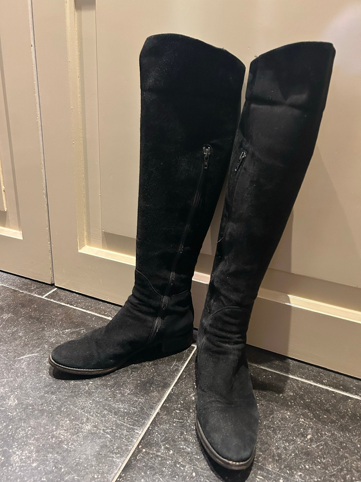 Paul Noyen Kniehoge Laarzen - Zwart Suède, Kleding | Dames, Schoenen, Ophalen of Verzenden, Gedragen, Zwart, Hoge laarzen