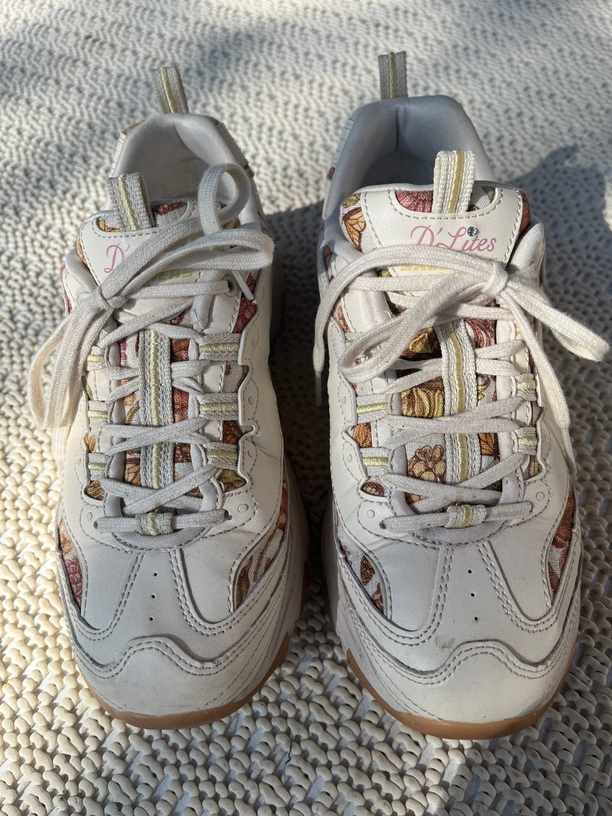 Skechers schoen, Beige, Ophalen of Verzenden, Sneakers of Gympen, Zo goed als nieuw