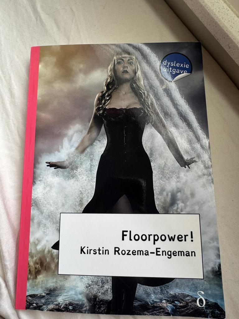 Floorpower!–Kirstin Rozema-Engeman(lettertype voor dyslexie), Boeken, Kinderboeken | Jeugd | 10 tot 12 jaar, Verzenden, Nieuw