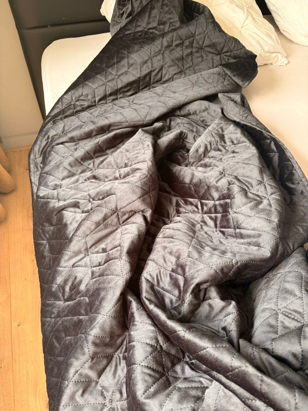 Sprei zwart fluweel glans mat 220x240, Lits-jumeaux, Zwart, Ophalen of Verzenden, Zo goed als nieuw
