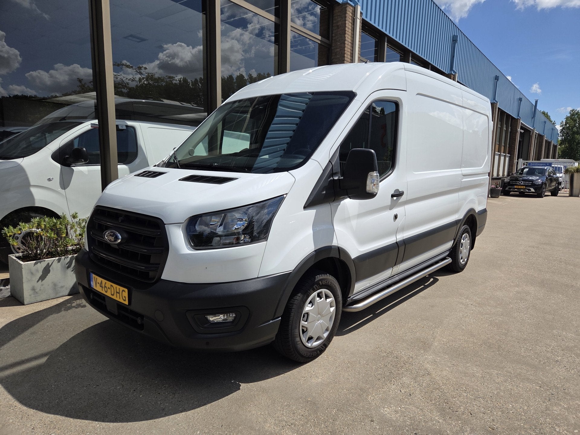 Ford Transit 2.0 TDCI L2H2 Trend Airco Cruisecontrol Trekhaa, Voorwielaandrijving, Stof, 4 cilinders, 2450 kg