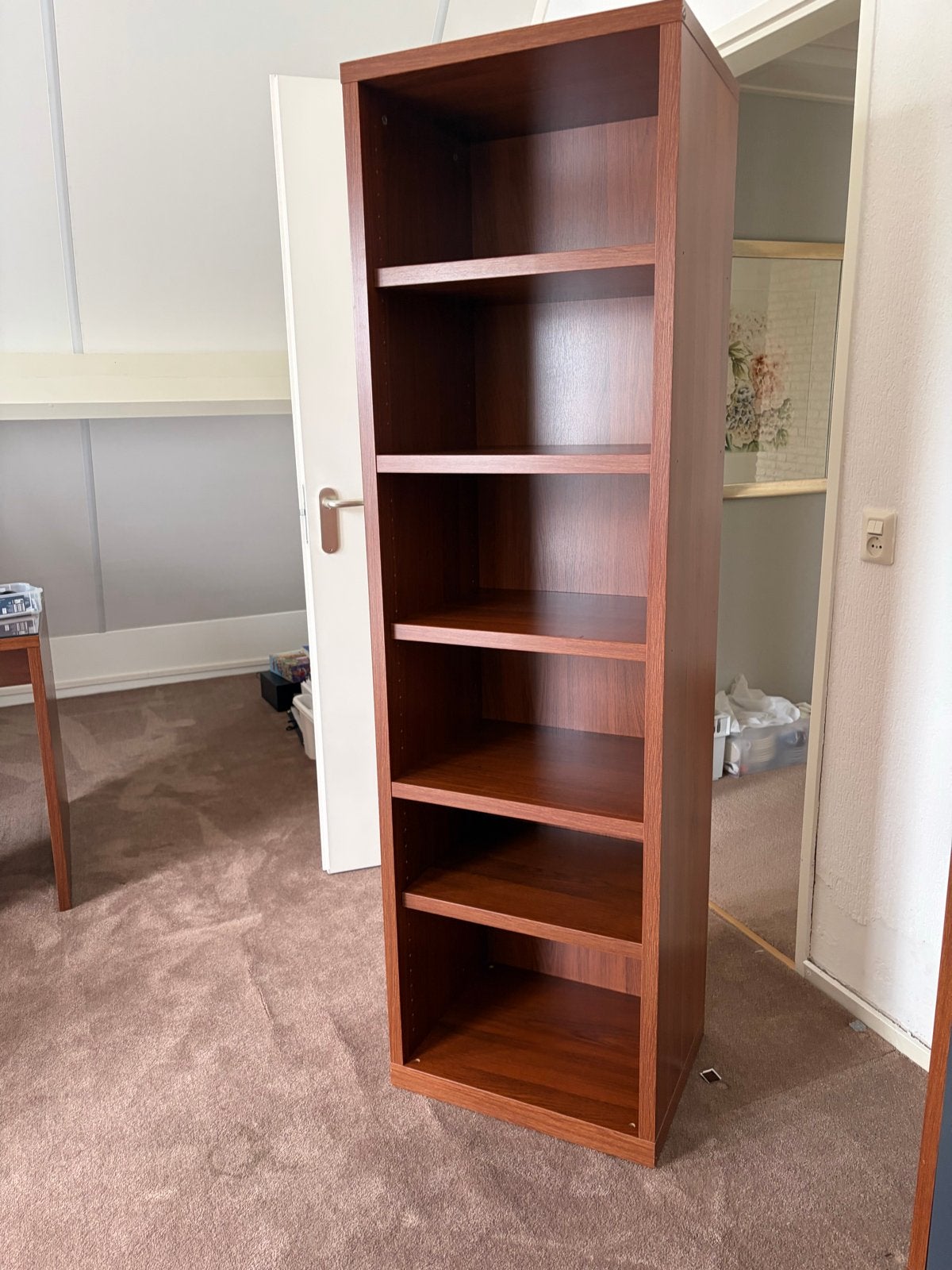 Kersenkleur Boekenkast - 177x52x40 cm - Goede staat, Ophalen, Met plank(en), 50 tot 100 cm, Zo goed als nieuw