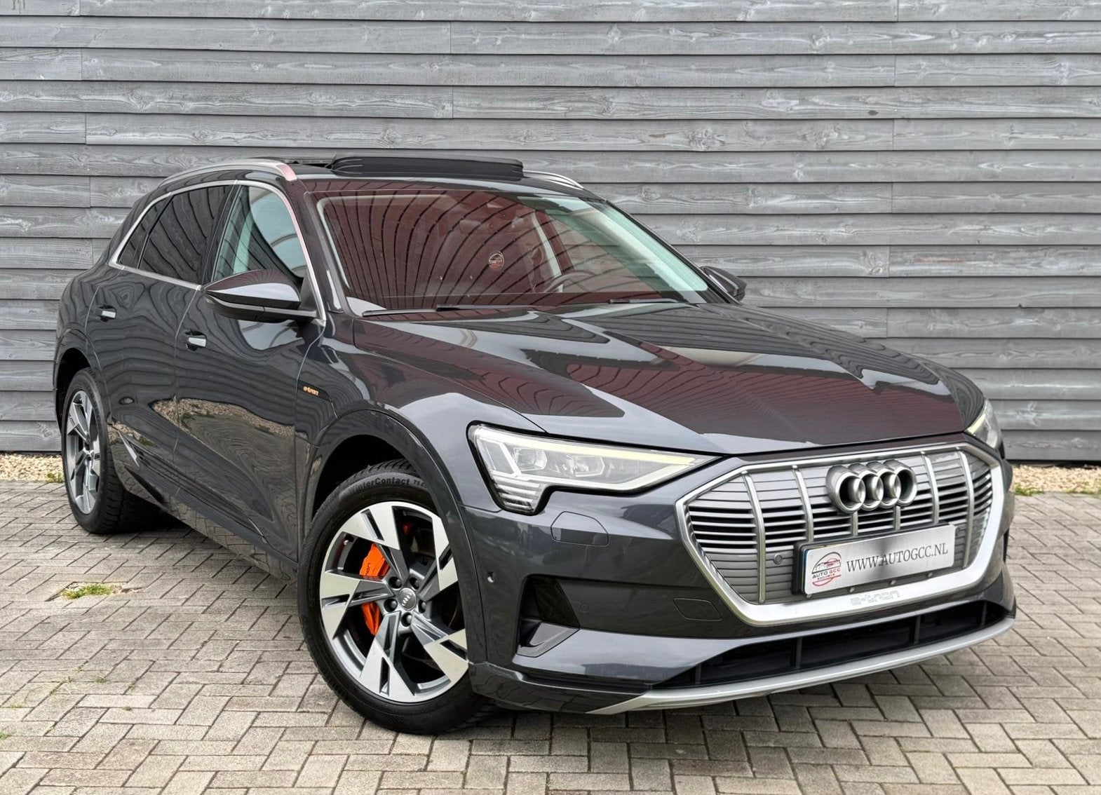 Audi E-tron E-tron 50 QUATTRO SOH 93% 71kWh PANO VIRTUAL NAP, Auto's, Automaat, Vierwielaandrijving, 193 min, SUV of Terreinwagen