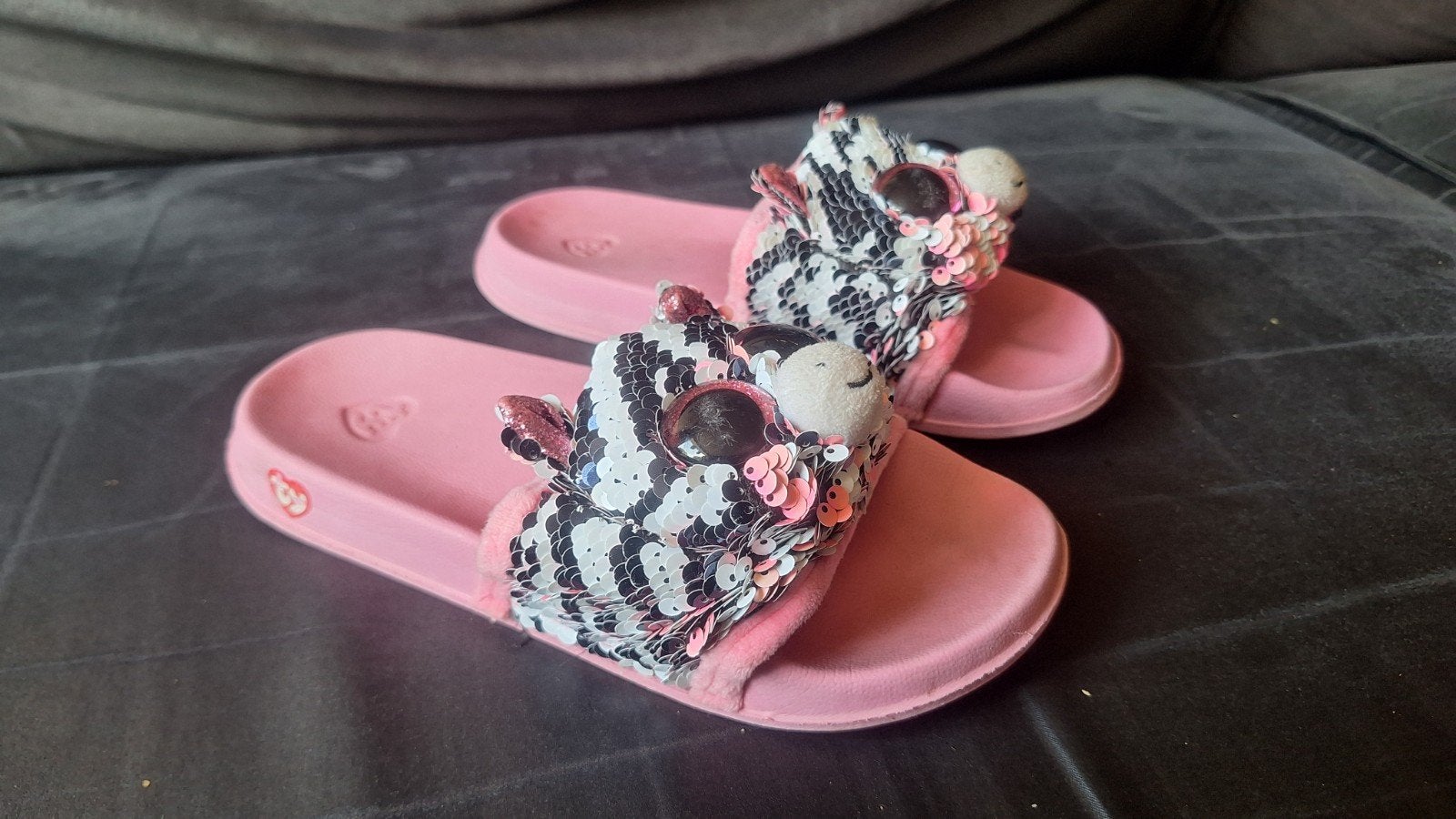Ty Fashion "Zoey" Zebra Slippers met Pailletten (Maat 32/34), Gebruikt, Meisje, Schoenen, Ophalen of Verzenden
