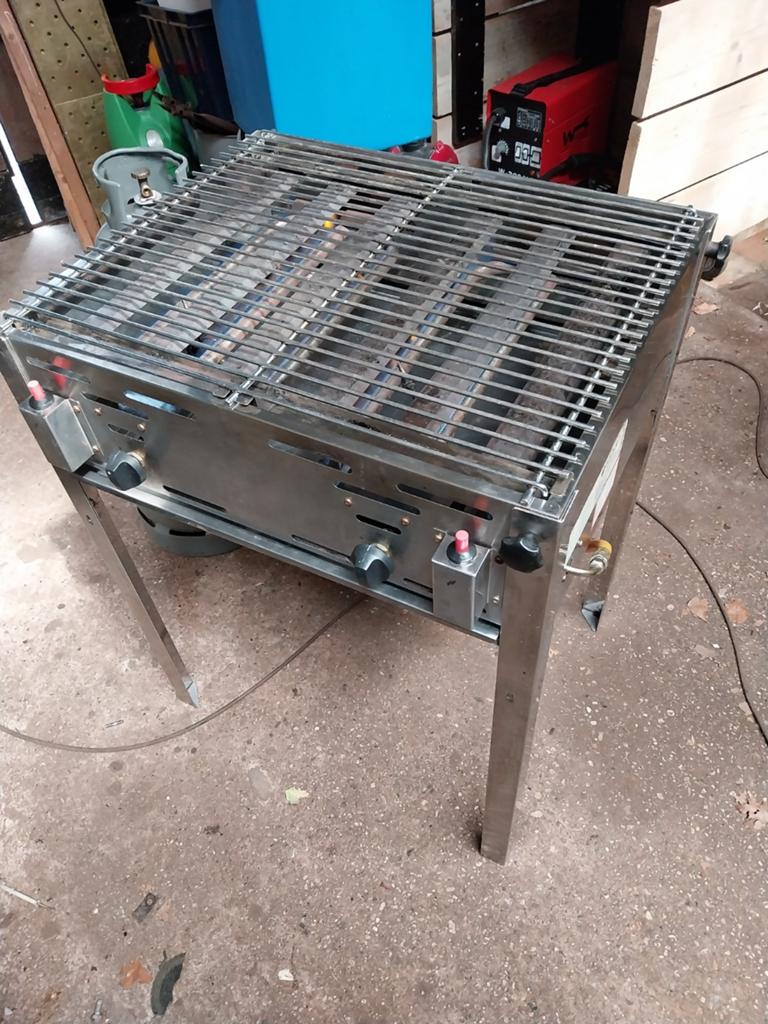 Hendi barbecue, Ophalen