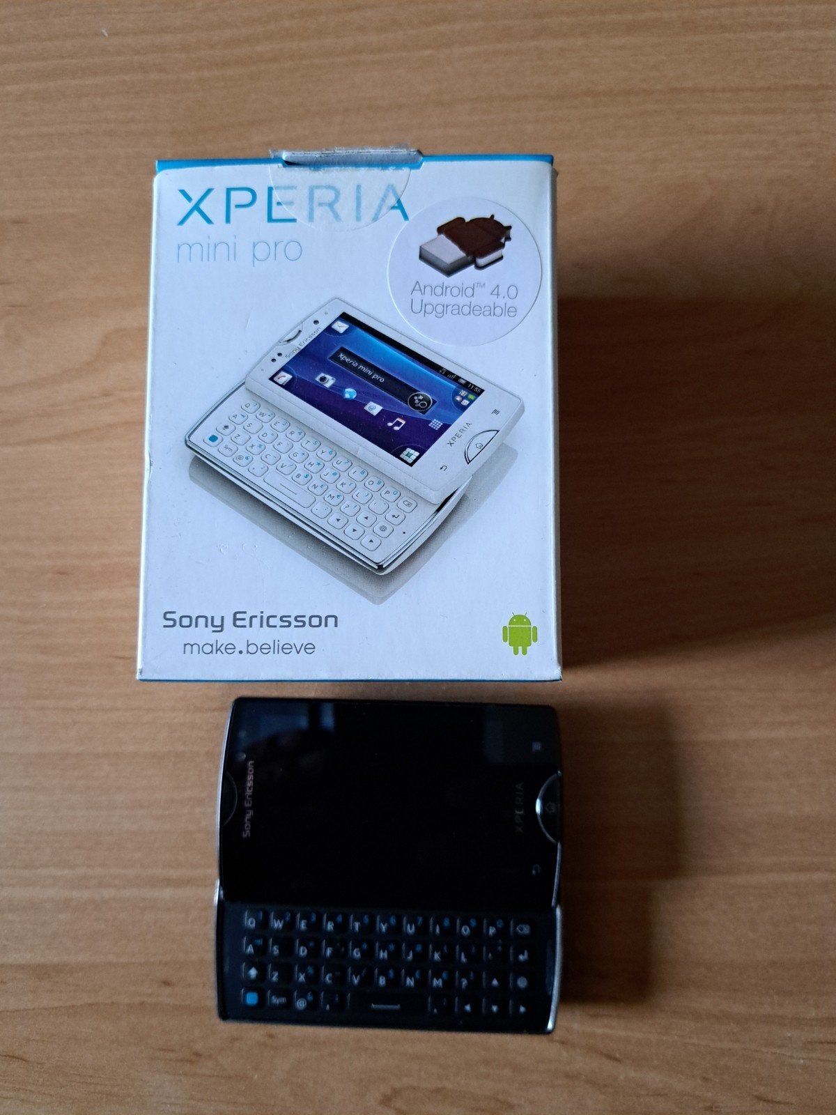 Sony Ericsson Xperia Mini Pro zonder oplader, Gebruikt, Schuifmodel, Zwart, 3 tot 6 megapixel