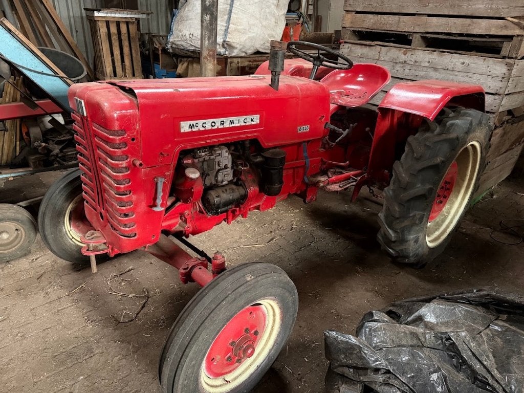 cormick D-326 tractor bouwjaar 1962 met kenteken oldtimer, Ophalen, Tot 2500, Oldtimer, McCormick