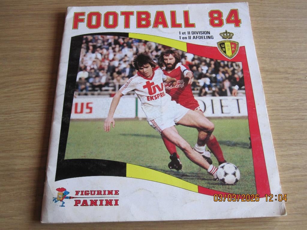 Panini voetbal stickerboek 1984  (2 stuks), Ophalen of Verzenden, Zo goed als nieuw, Sport